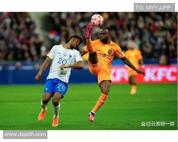 足球明星离场瞬间回顾精彩时刻与感人告别的合集